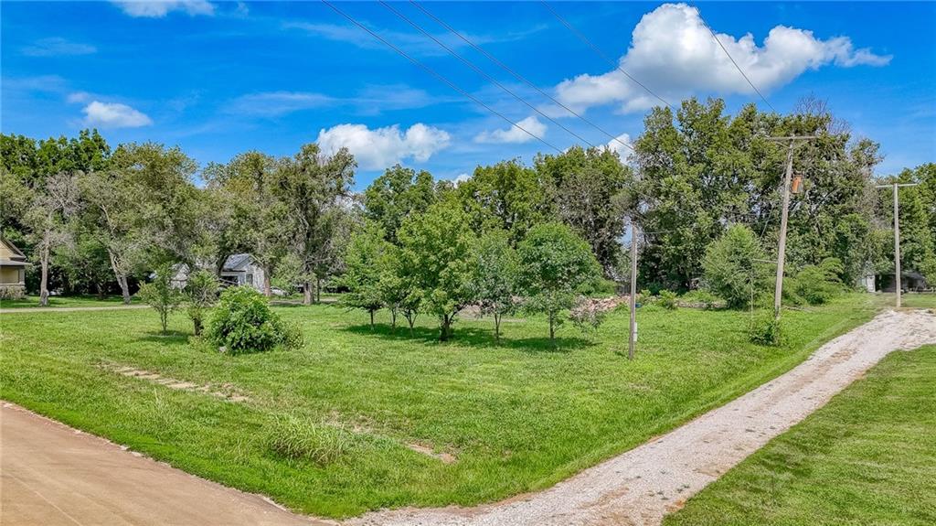 204 E 3rd Street, Urich, MO 64788