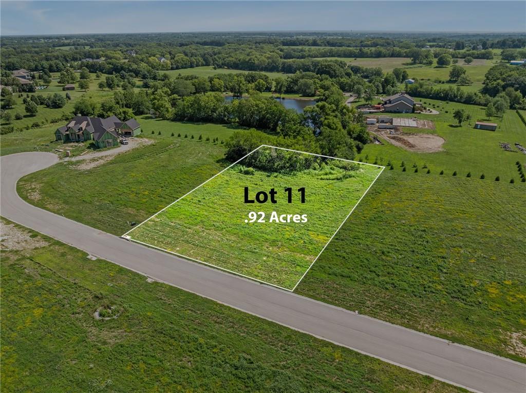 13311 Winner's Circle, Smithville, MO 64089