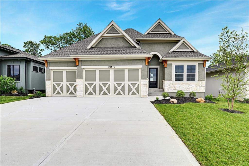 24916 W 98th Place, Lenexa, KS 66227