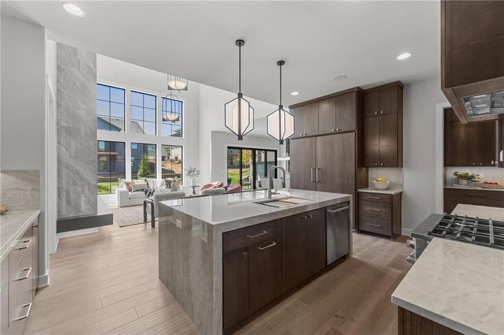 17012 Rosehill Street, Overland Park, KS 66221