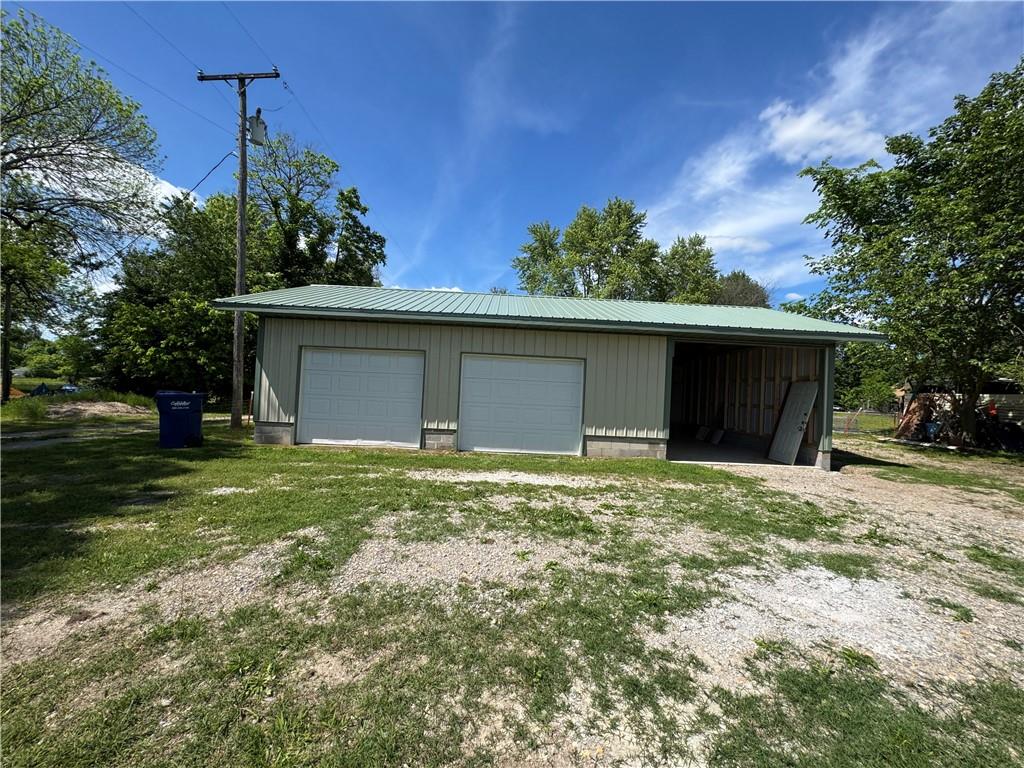 307 N Magnolia Avenue, Columbus, KS 66725