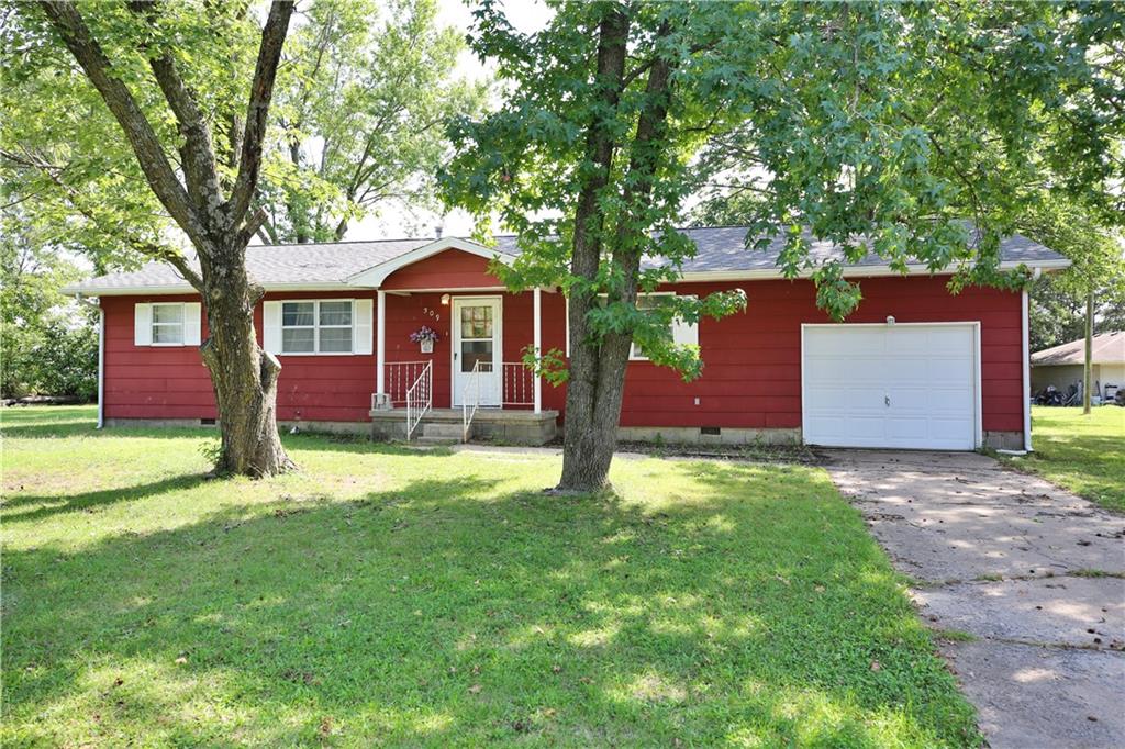 309 W 25th Street, Baxter Springs, KS 66713
