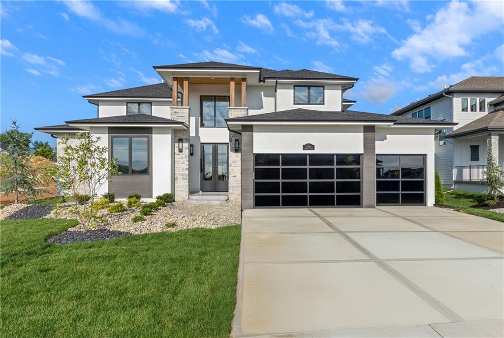 9719 W 176th Terrace, Overland Park, KS 66221