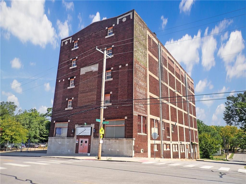 2431 Prospect Avenue, Kansas City, MO 64127