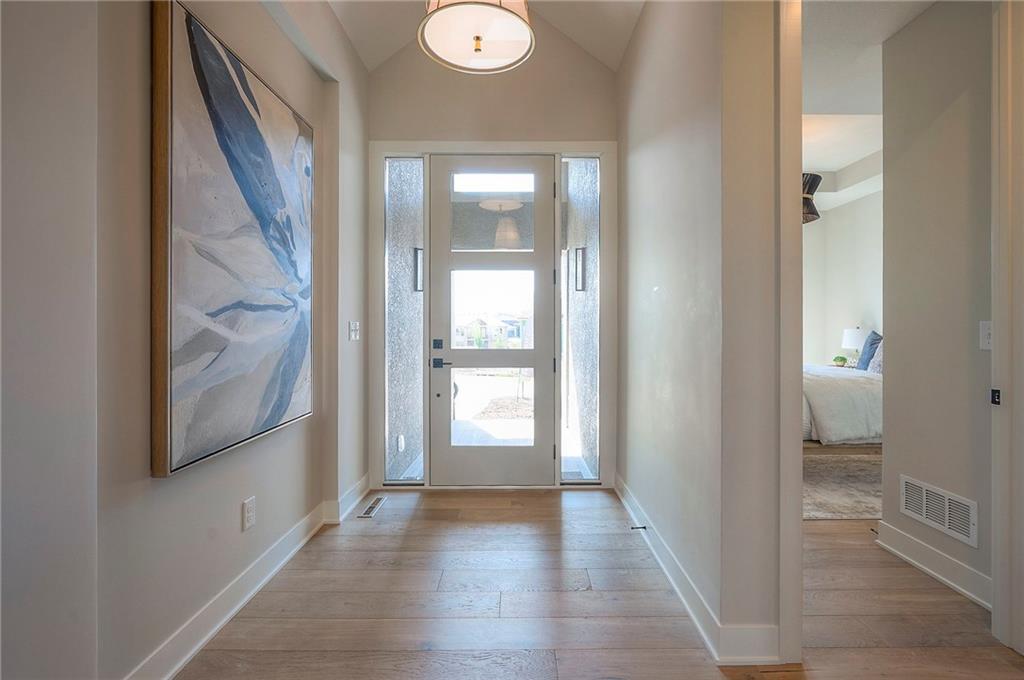 908 Savannah Lane, Lee's Summit, MO 64034