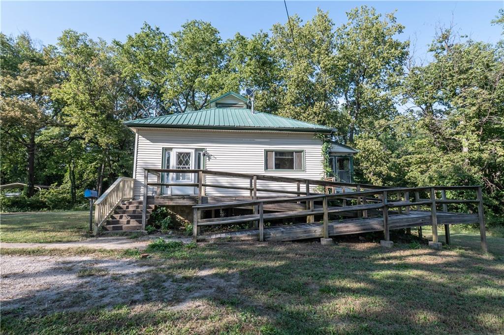 224 N 3rd Street, Neodesha, KS 66757