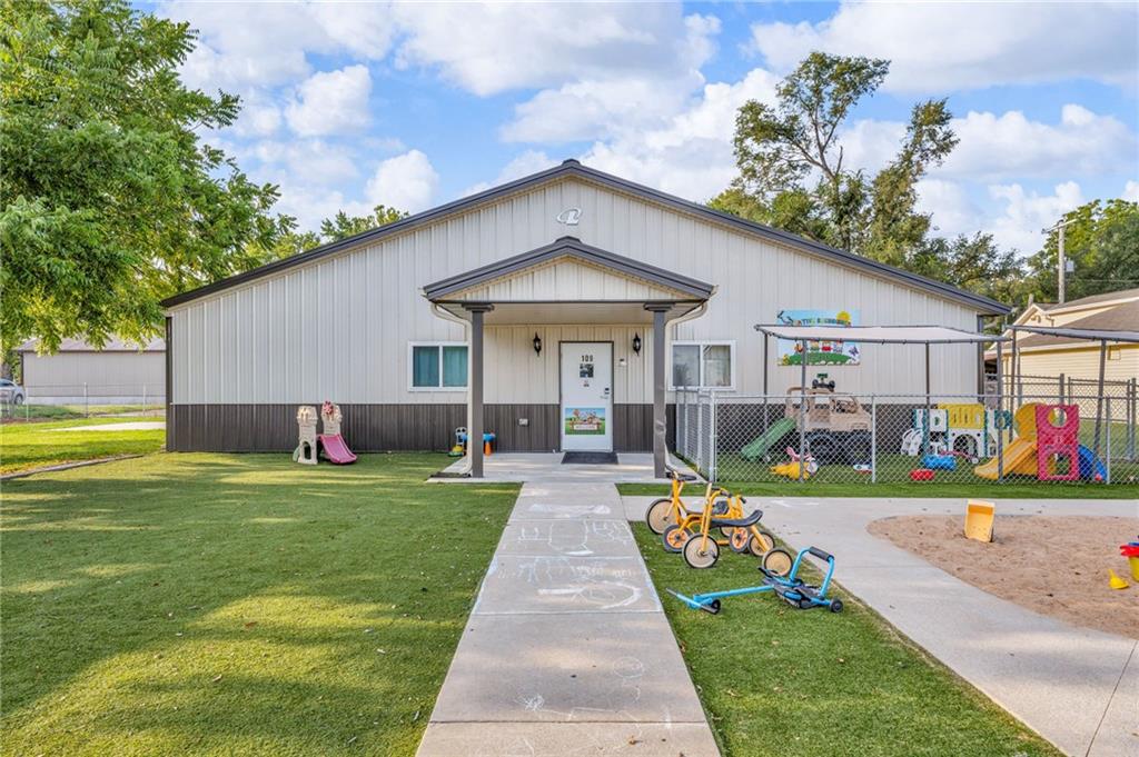 109 E Railroad Avenue, Silver Lake, KS 66539