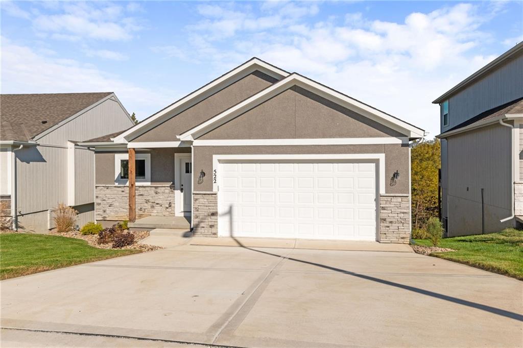 522 NW 110th Street, Kansas City, MO 64155