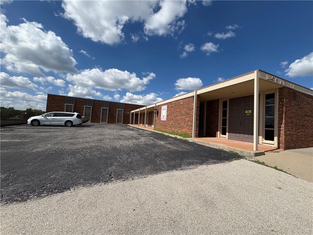 120 S Liberty Street, Independence, MO 64050