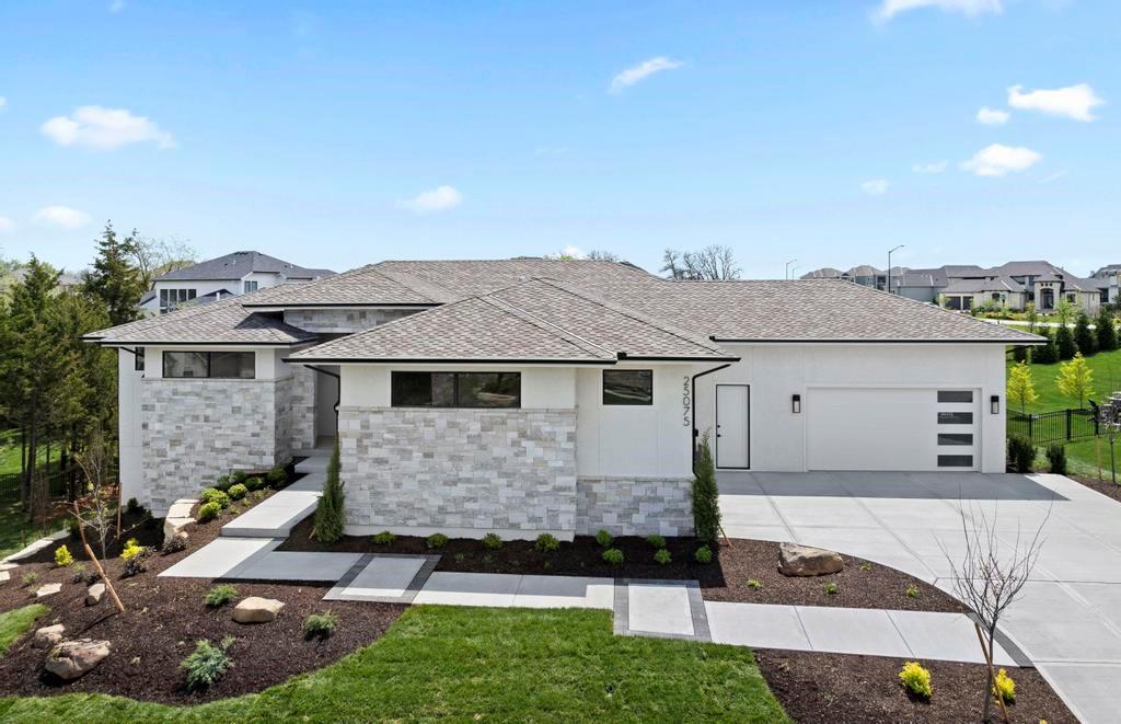 13719 Alhambra Street, Leawood, KS 66224