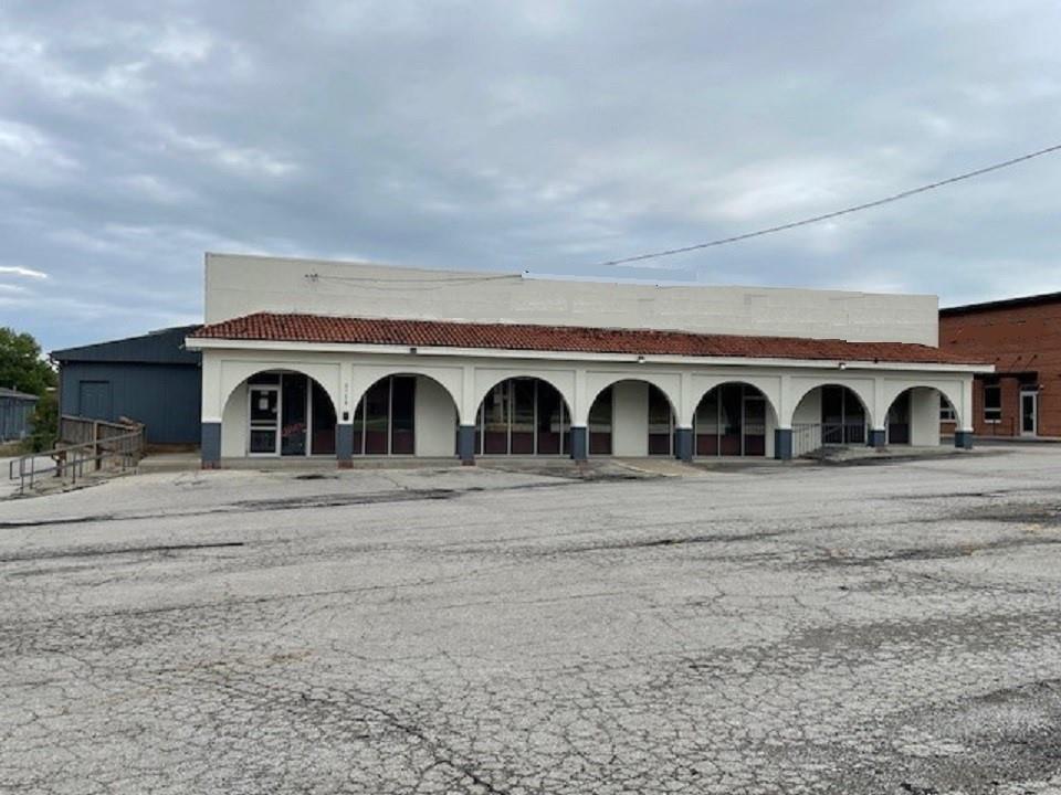 2715 N Belt Highway, St Joseph, MO 64506
