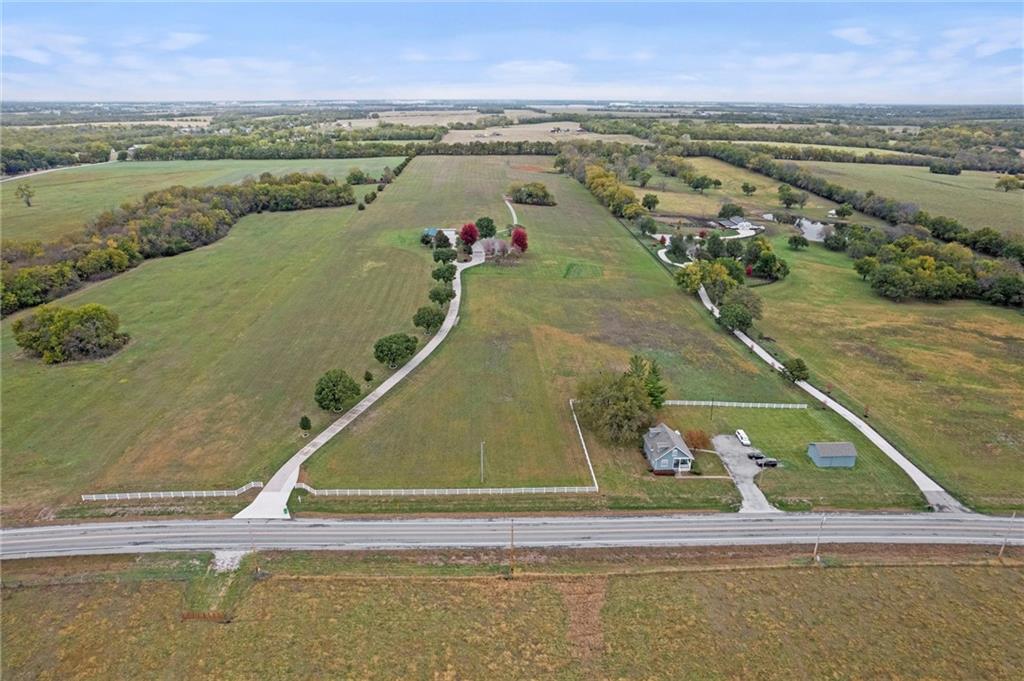 24200 W 199th Street, Spring Hill, KS 66083