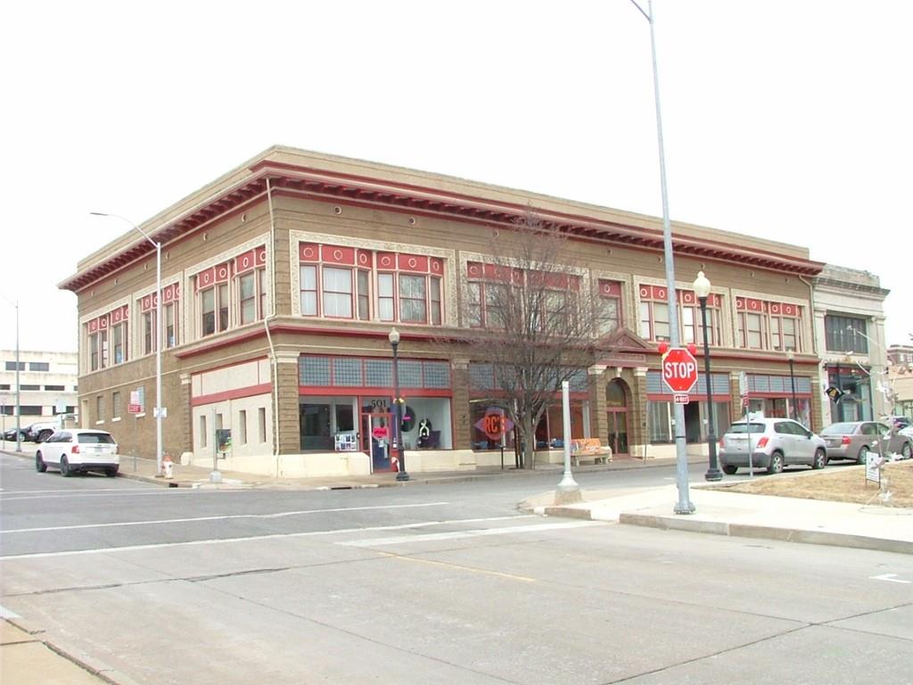 501 Francis Street, St Joseph, MO 64501