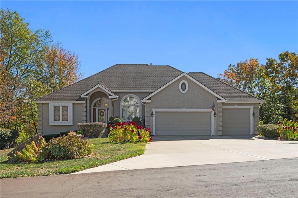 14733 Timber Lane, Bonner Springs, KS 66012