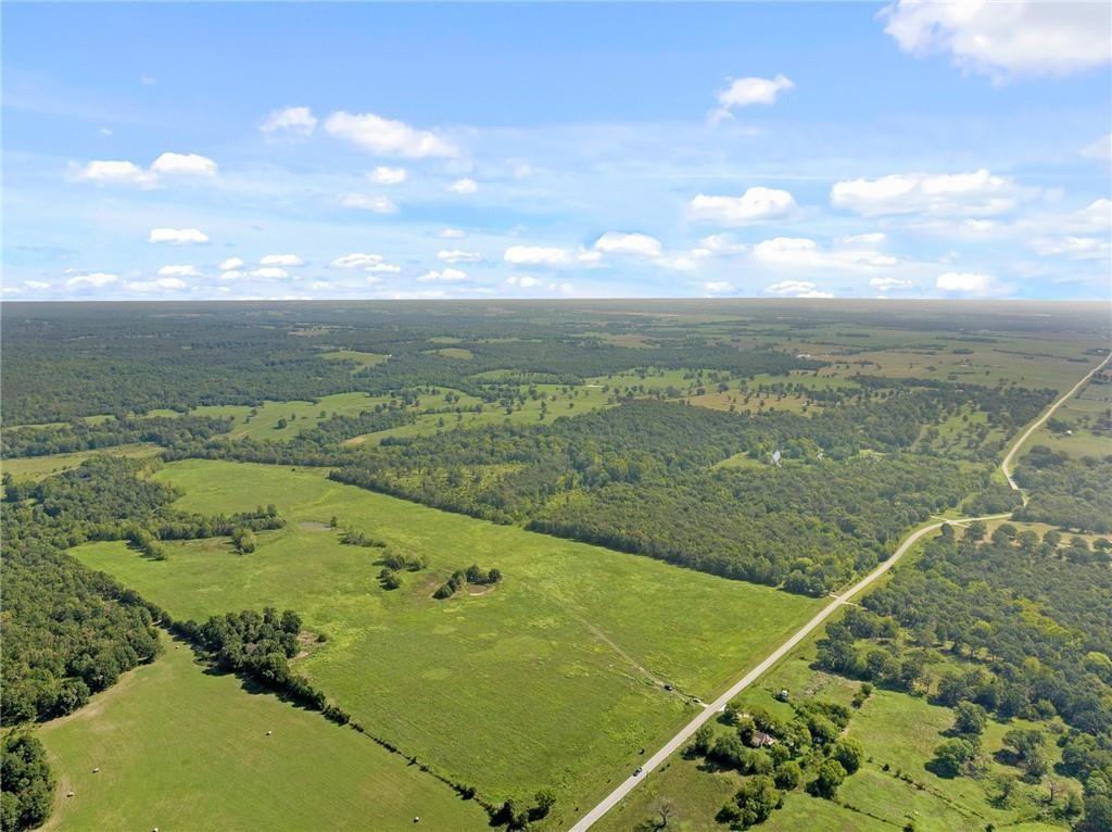 20886 E B HWY Highway, Sheldon, MO 64784