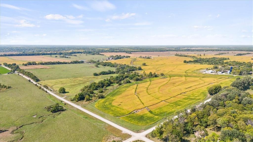 18300 S Dillie Road, Edgerton, KS 66030