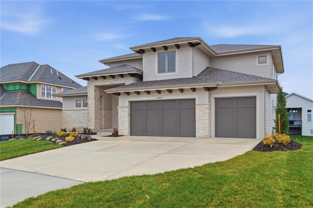 21913 W 99th Terrace, Lenexa, KS 66220