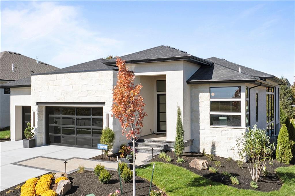 3256 W 133rd Terrace, Leawood, KS 66209
