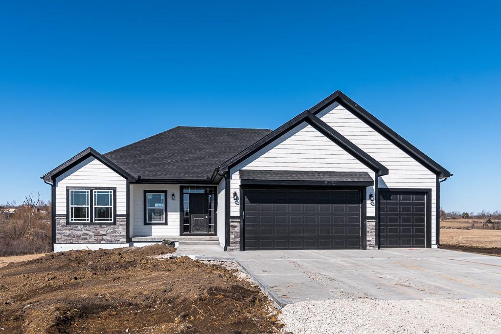 939 168th Court, Basehor, KS 66007