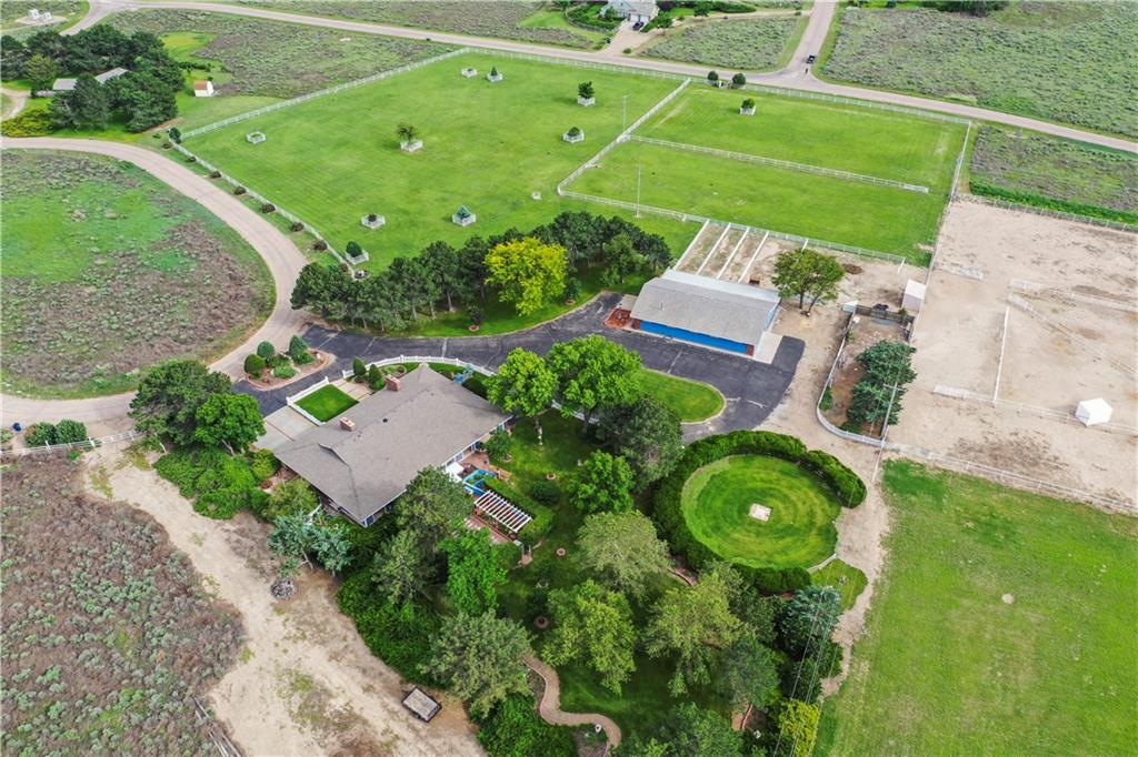 2950 W Eagle View, Garden City, KS 67846