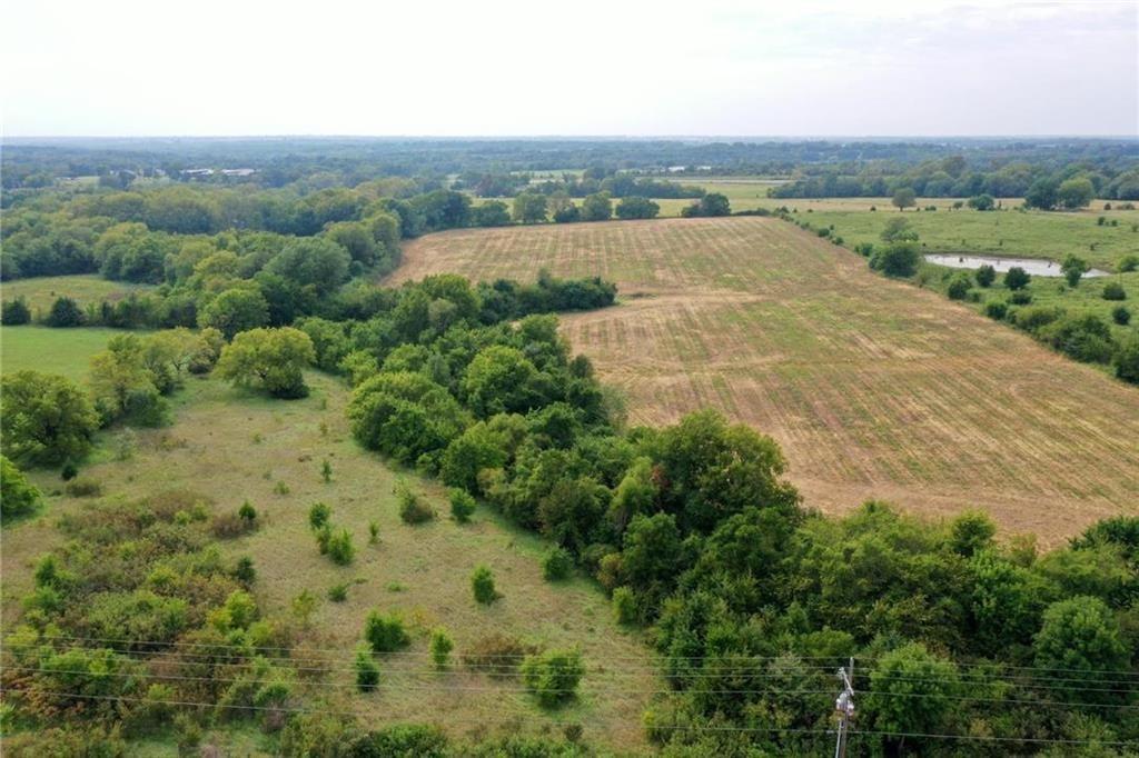 20530 Webster Street, Spring Hill, KS 66083