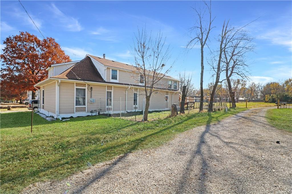 103 W 3rd Street, Garden City, MO 64747