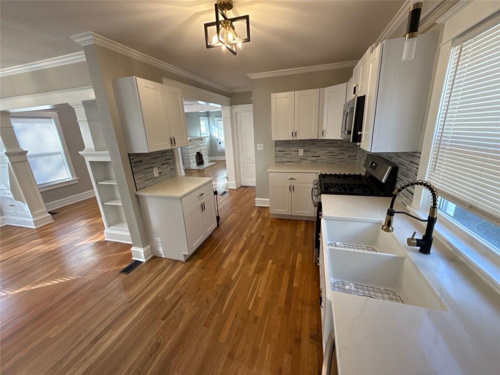 3811 College Avenue, Kansas City, MO 64128