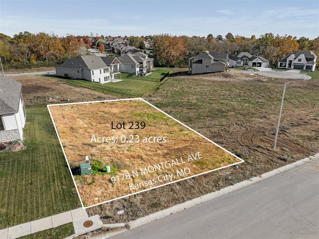 9178 N Montgall Avenue, Kansas City, MO 64156