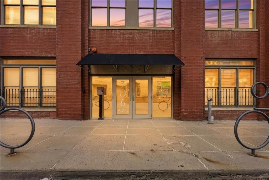 306 W 7 Street, Kansas City, MO 64105