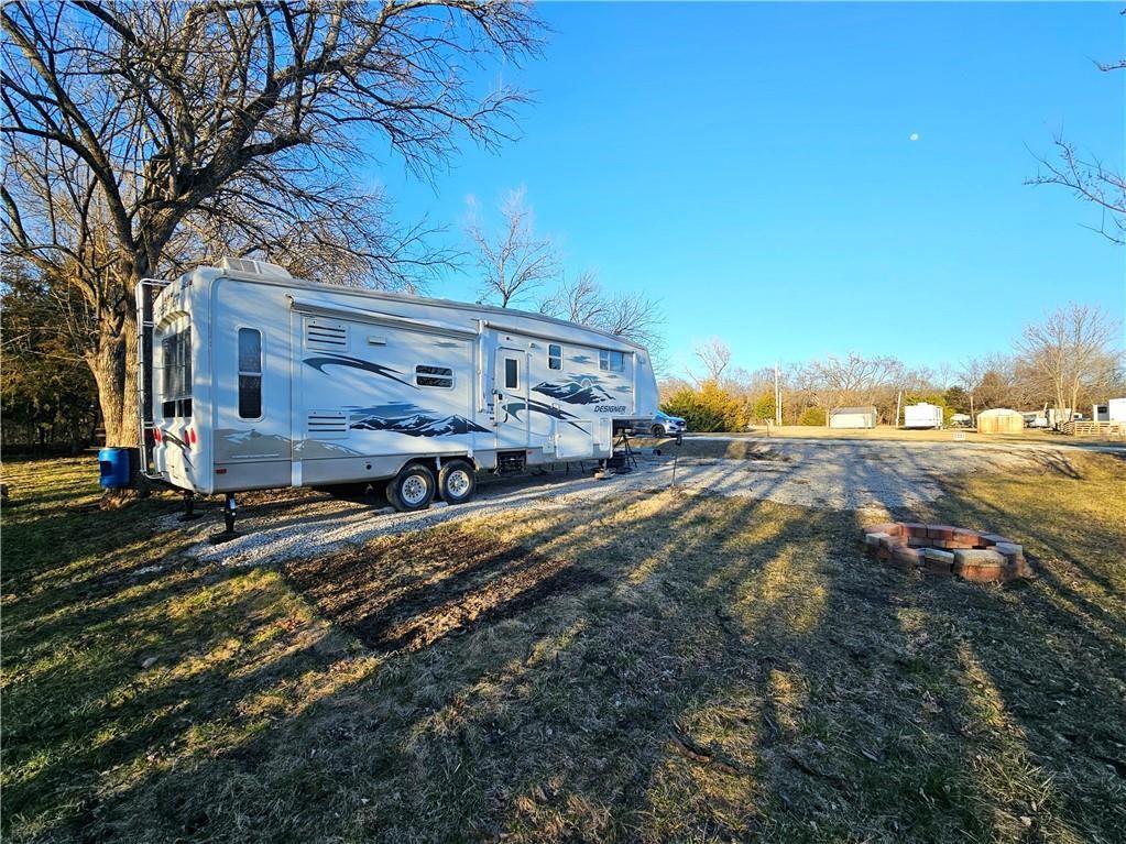 21 Silver Shadow Lane, Linn Valley, KS 66040