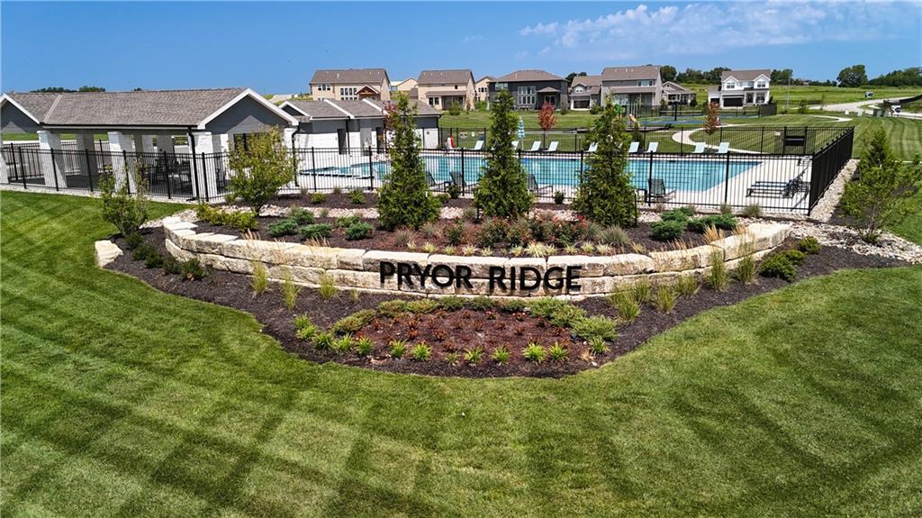 1605 SW Arbor Park Drive, Lee's Summit, MO 64082