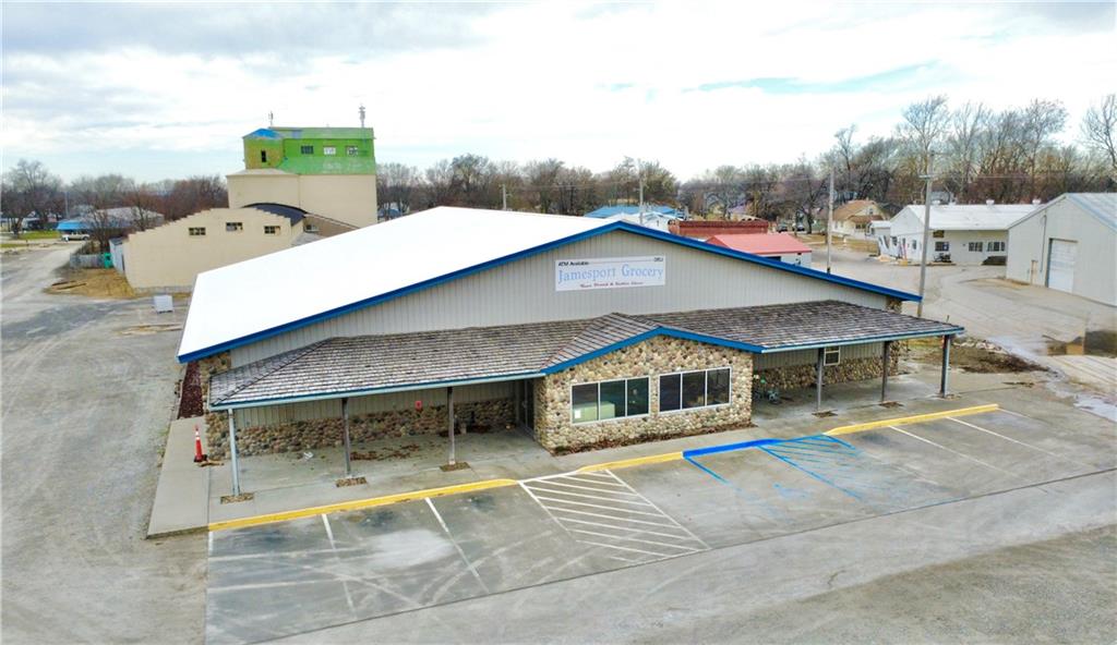 302 S Broadway Street, Jamesport, MO 64648