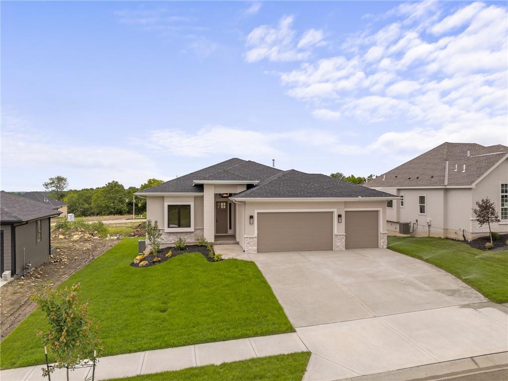 25128 W 141st Terrace, Olathe, KS 66061
