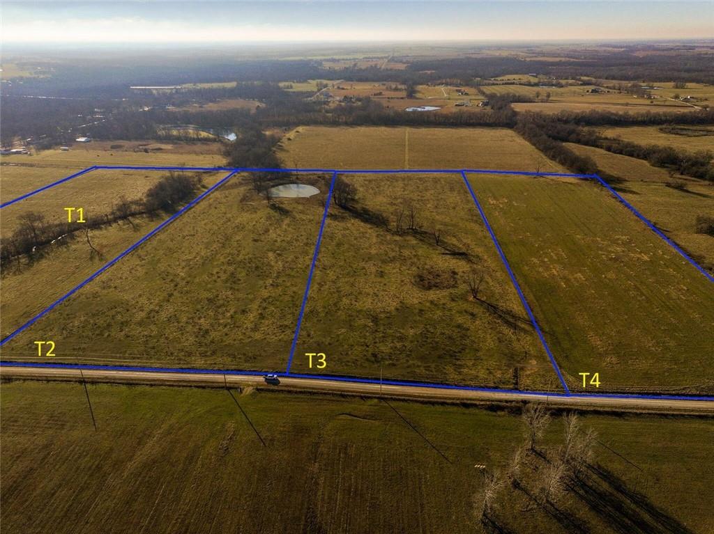 000 E Logan Rd Road, El Dorado Springs, MO 64744