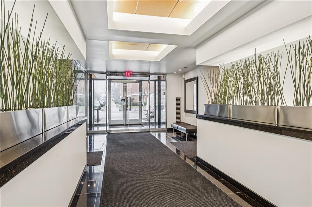 803 W 48th Street, Kansas City, MO 64112