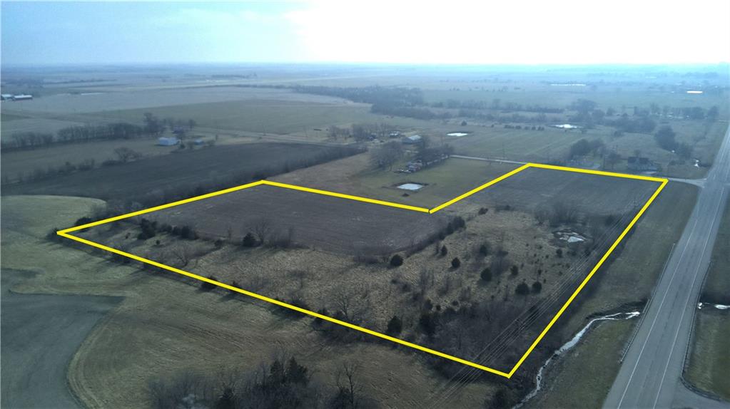 2709 Rock Creek Road, Ottawa, KS 66067