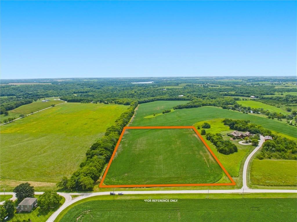 645 N 900 Road, Lawrence, KS 66047