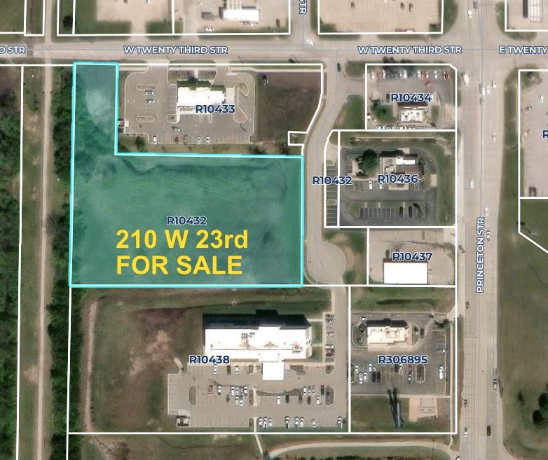 210 W 23rd Street, Ottawa, KS 66067