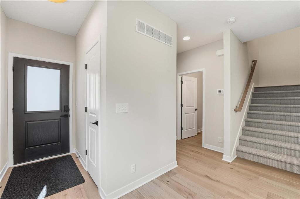 211 NW Orchard Court, Lee's Summit, MO 64063