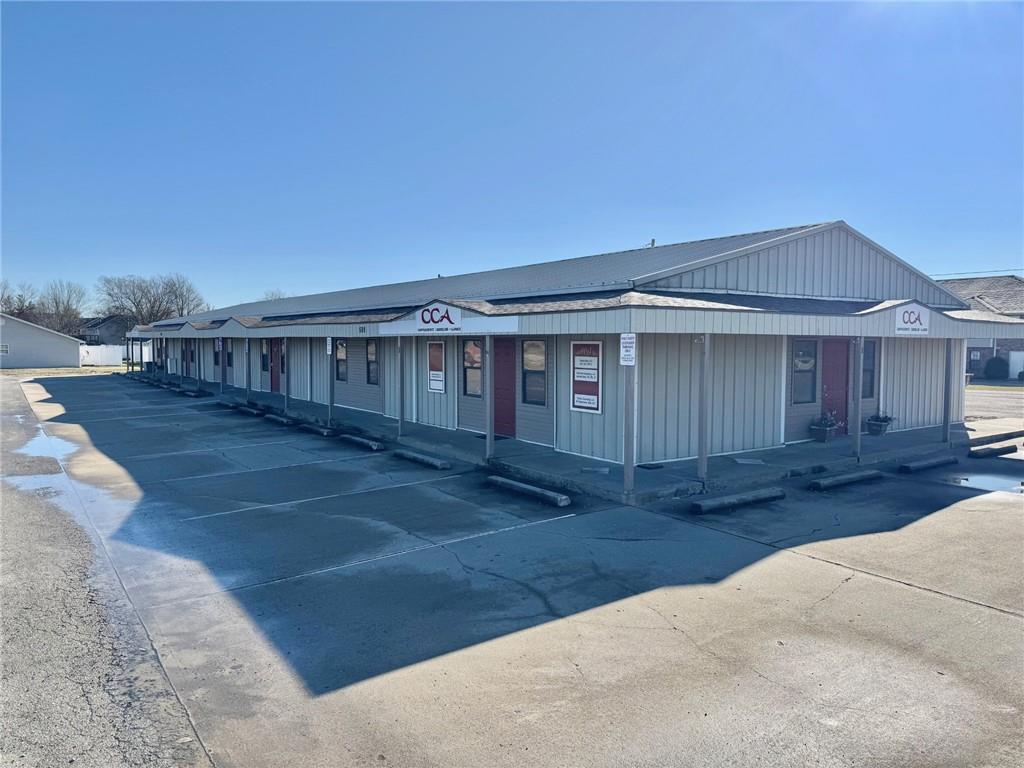 598 SE DD Highway, Warrensburg, MO 64093