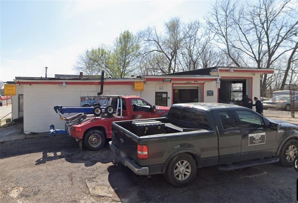 4401 E 27th Street, Kansas City, MO 64127