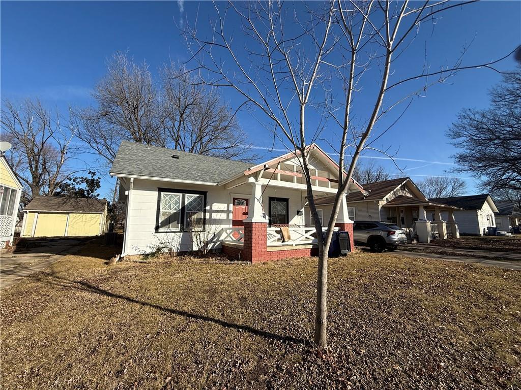 1314 W 5th Street, Coffeyville, KS 67337