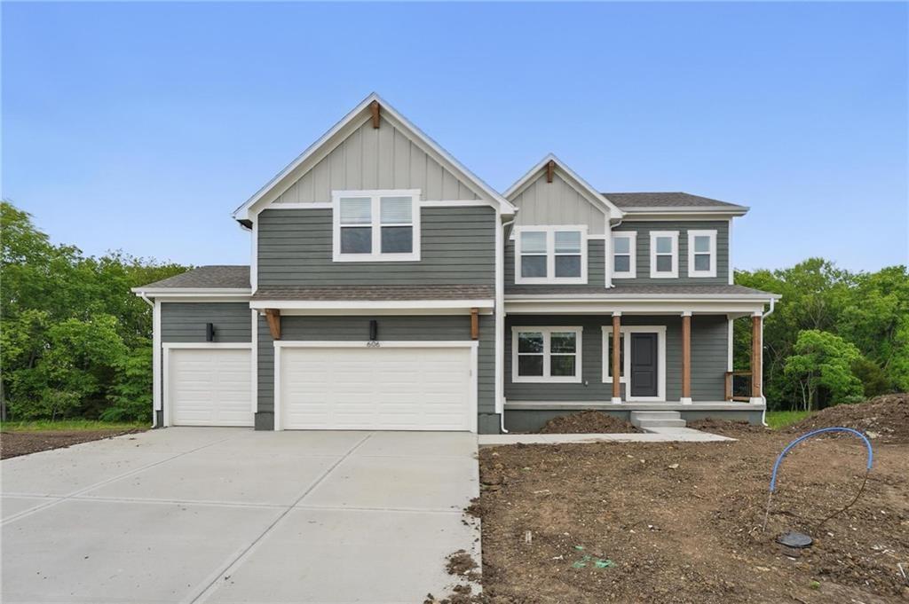 351 SW Chavis Drive, Blue Springs, MO 64064
