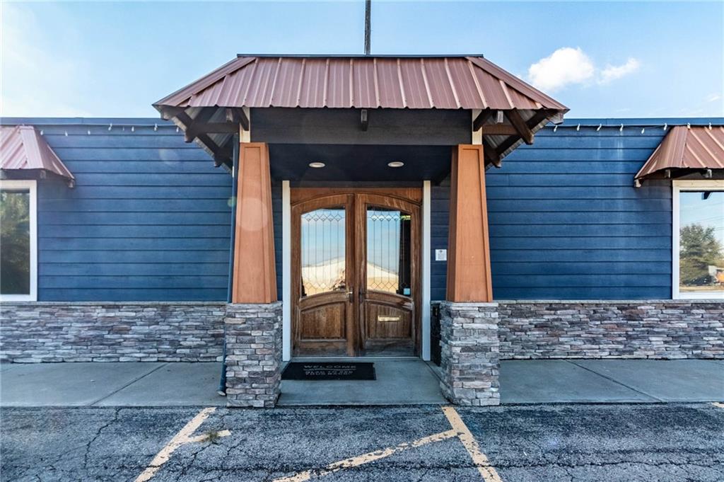 420 E Young Avenue, Warrensburg, MO 64093