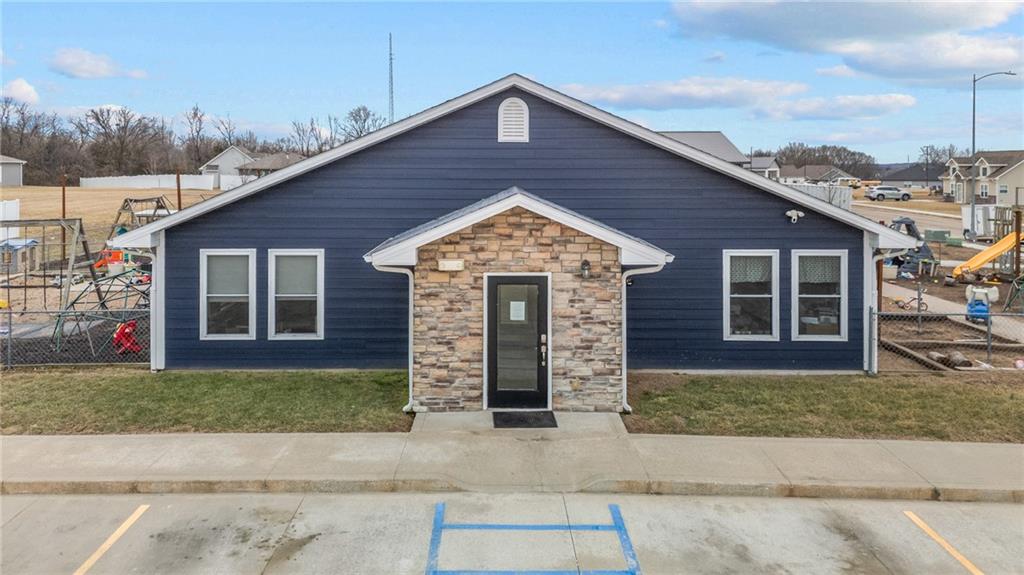 2707 MATTHEW Drive, Sedalia, MO 65301