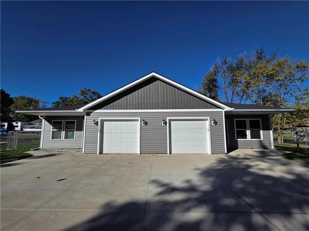 30-32 E 7th Street, Adrian, MO 64720