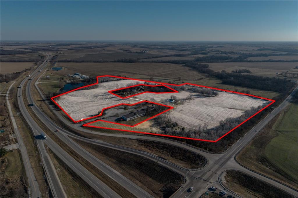 6399 Oakview Lane, Higginsville, MO 64037