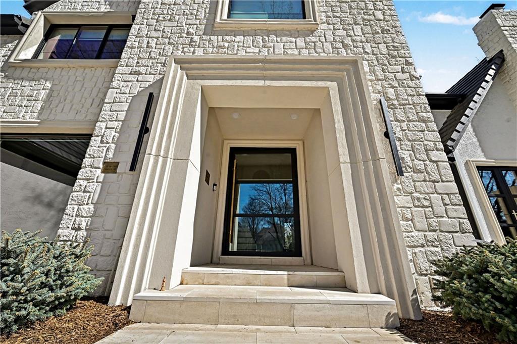 2608 W 118th Street, Leawood, KS 66211