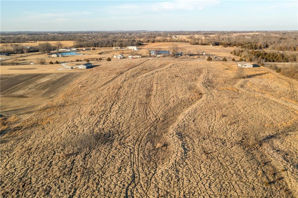 000 SW 700th Road, Holden, MO 64040