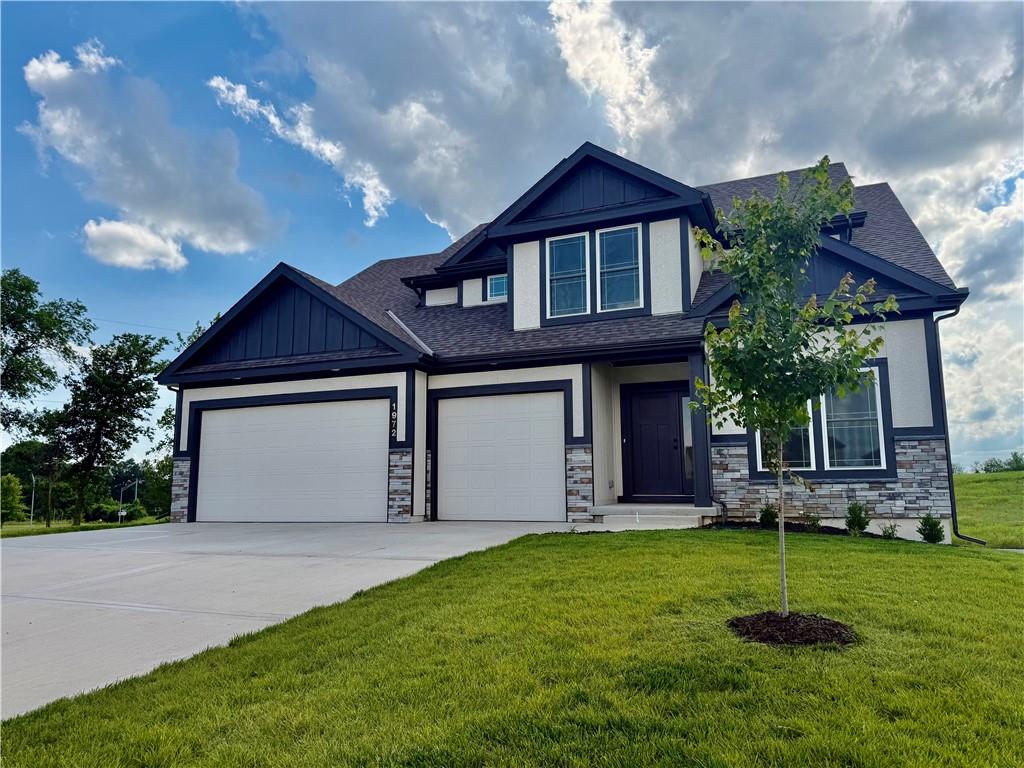 1972 Longview Drive, Liberty, MO 64068